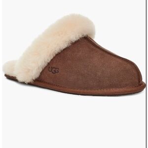 NWT UGG Scuffette II Slipper in size 7